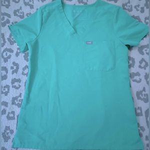 FIGS Catarina Scrub too EUC. Surgical green. Size XS